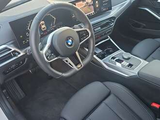 BMW 318d (Bild 2/18)