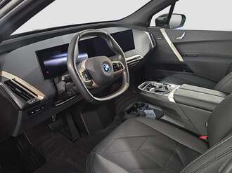 BMW iX (Bild 2/19)