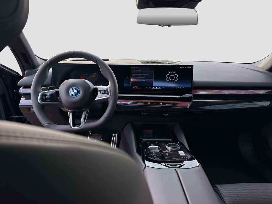 BMW i5 xDrive40 Touring (Bild 5/18)