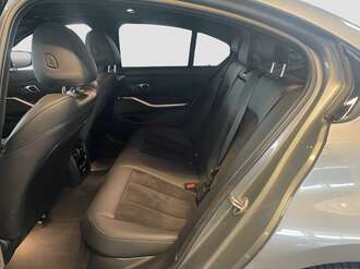 BMW 330i xDrive (Bild 3/15)