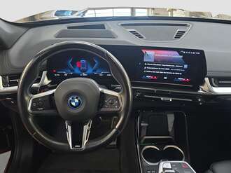 BMW iX1 xDrive30 (Bild 3/20)