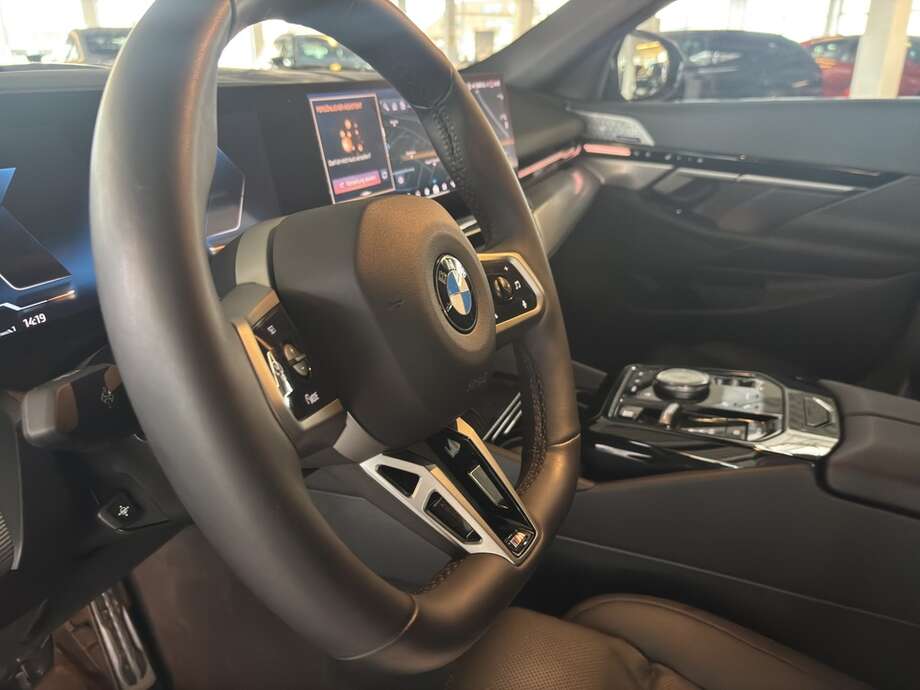 BMW 540d xDrive (Bild 7/18)