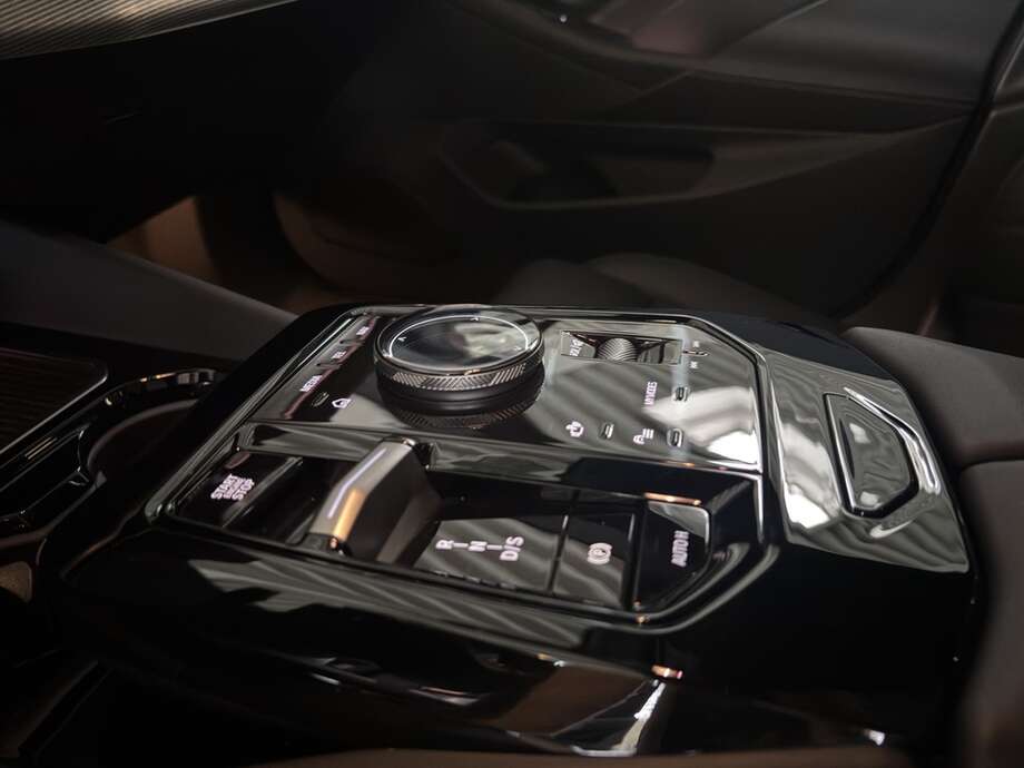 BMW 540d xDrive (Bild 8/18)