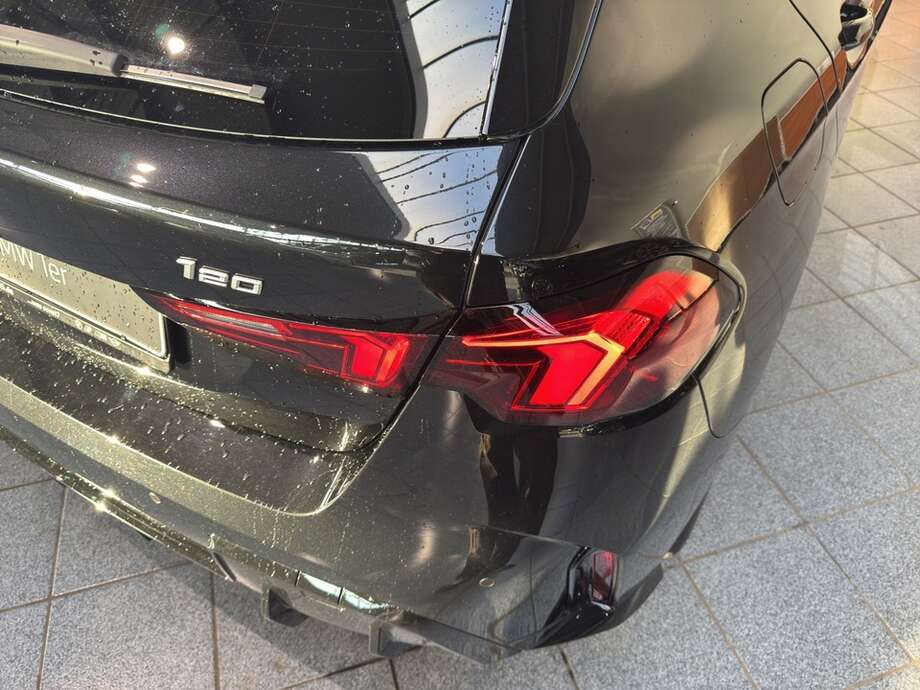 BMW 120 (Bild 15/17)