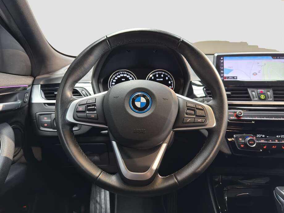 BMW X2 (Bild 13/16)