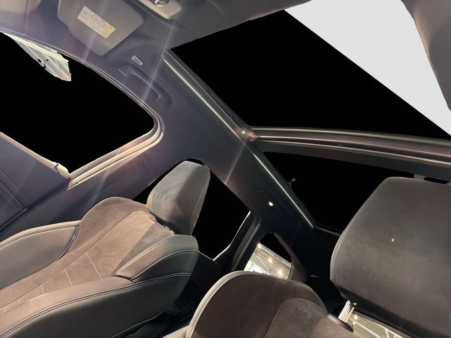 BMW iX1 xDrive30 (Bild 2/19)