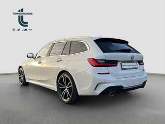 BMW 330e (Bild 3/24)