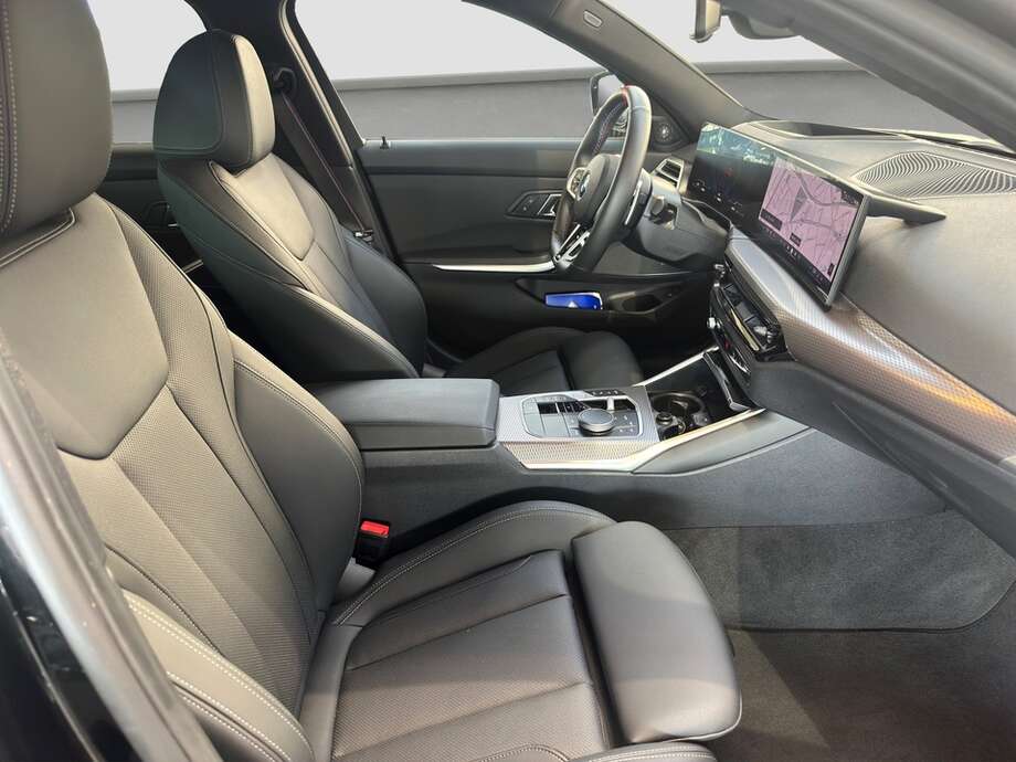 BMW M340i (Bild 14/18)