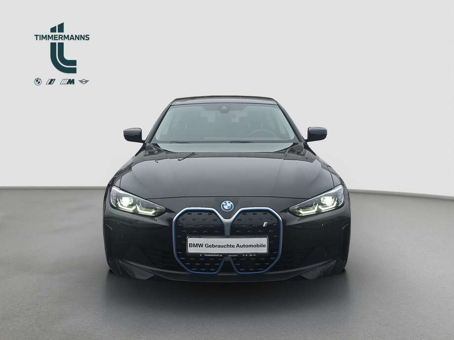 BMW i4 (Bild 9/19)