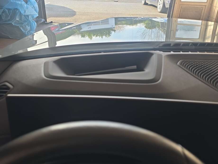 BMW 220d (Bild 18/19)