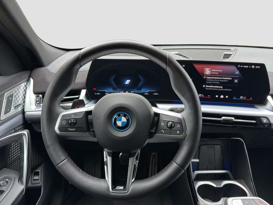 BMW iX2 eDrive20 (Bild 12/15)