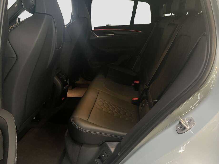 BMW X4 M (Bild 13/16)