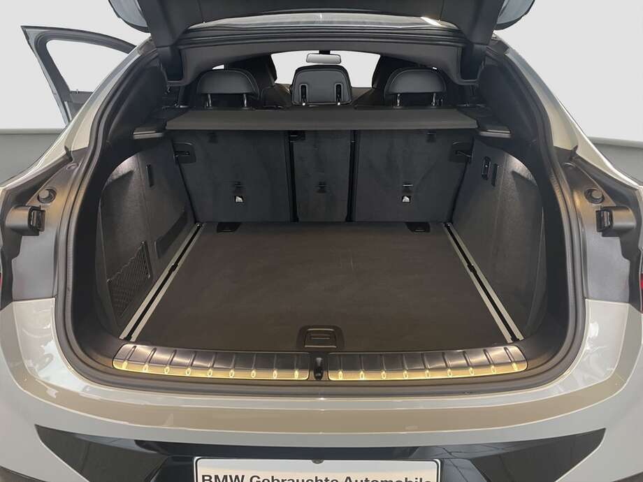 BMW X4 M (Bild 14/16)