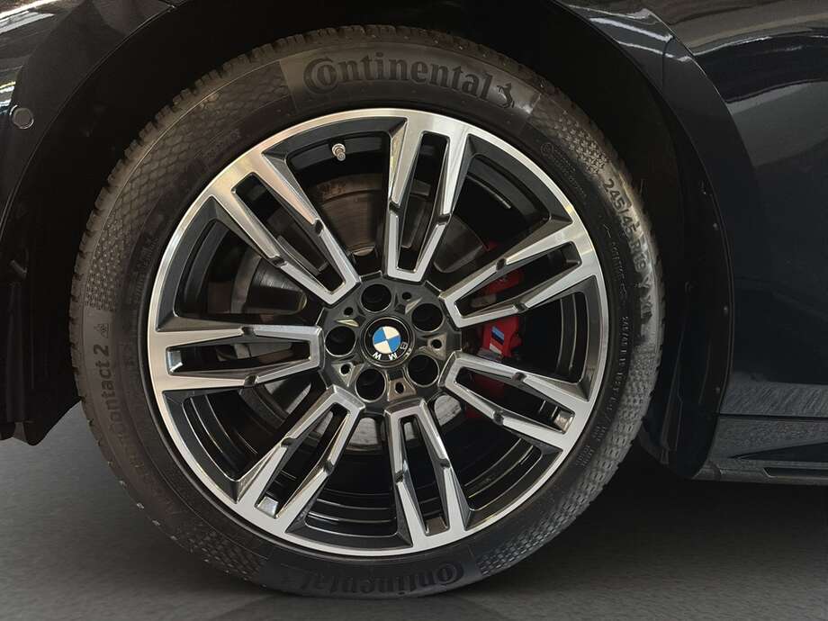 BMW 520d (Bild 9/17)