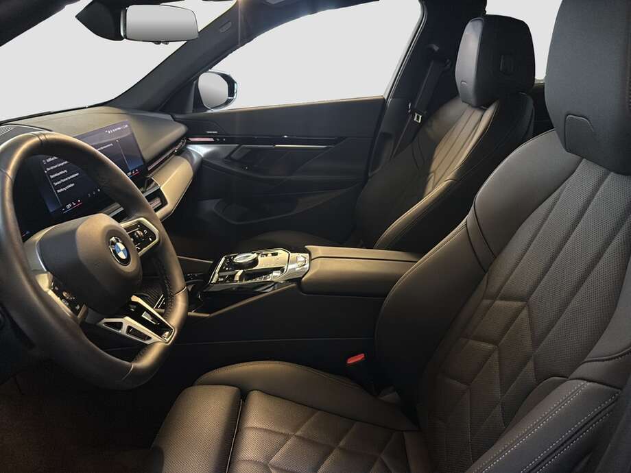 BMW 520d (Bild 10/17)