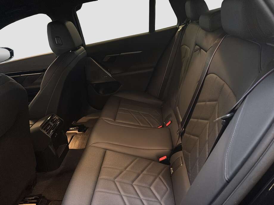 BMW 520d (Bild 14/17)