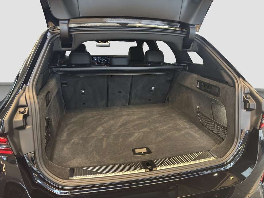 BMW 520d (Bild 15/17)