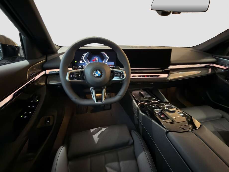 BMW 540d xDrive (Bild 11/15)
