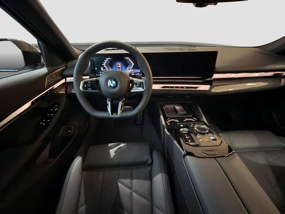 BMW 540d xDrive (Bild 13/15)