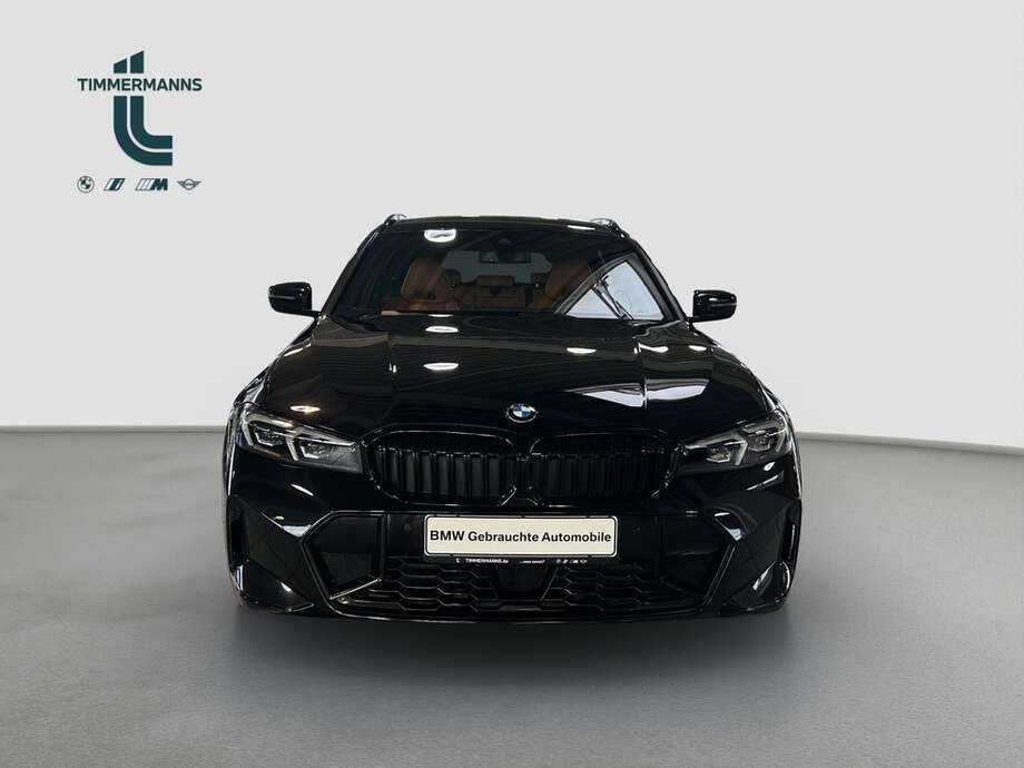 BMW 330i xDrive (Bild 8/17)