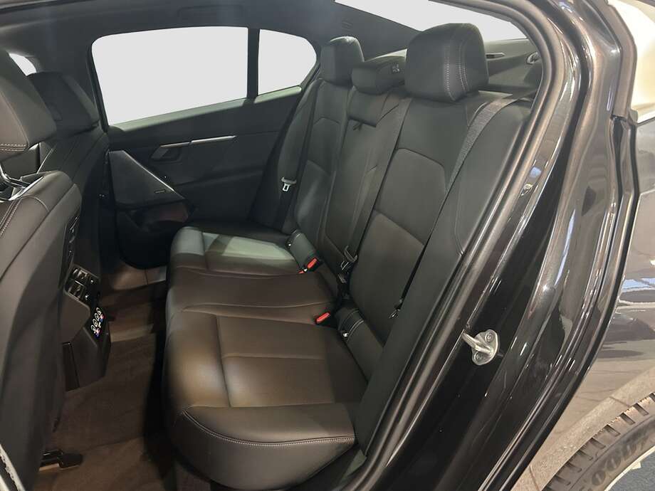 BMW i5 eDrive40 (Bild 14/19)