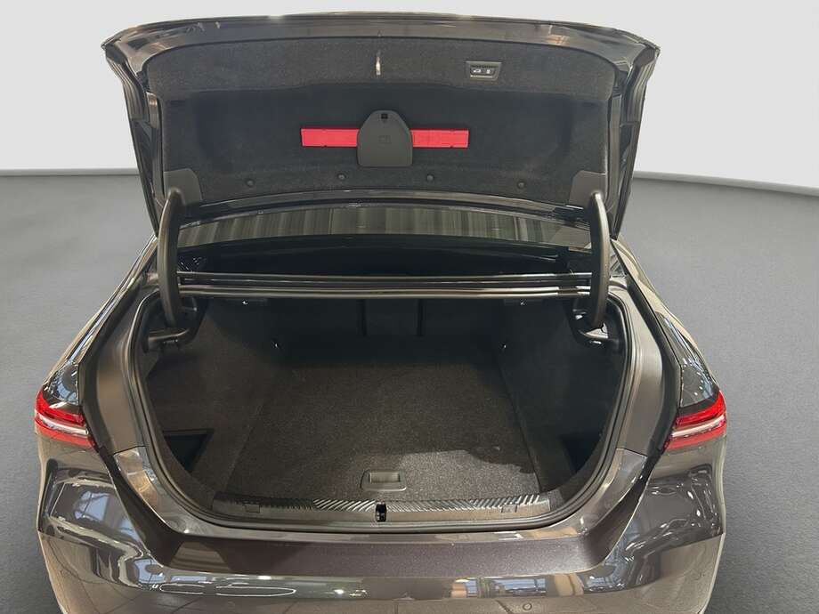 BMW i5 eDrive40 (Bild 15/19)