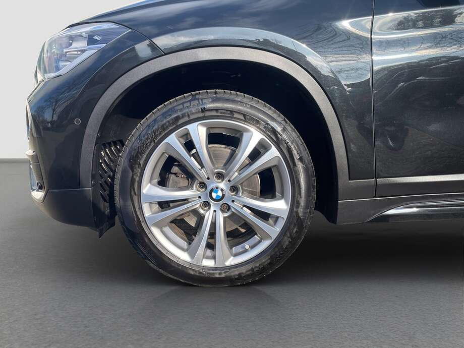 BMW X1 (Bild 9/14)