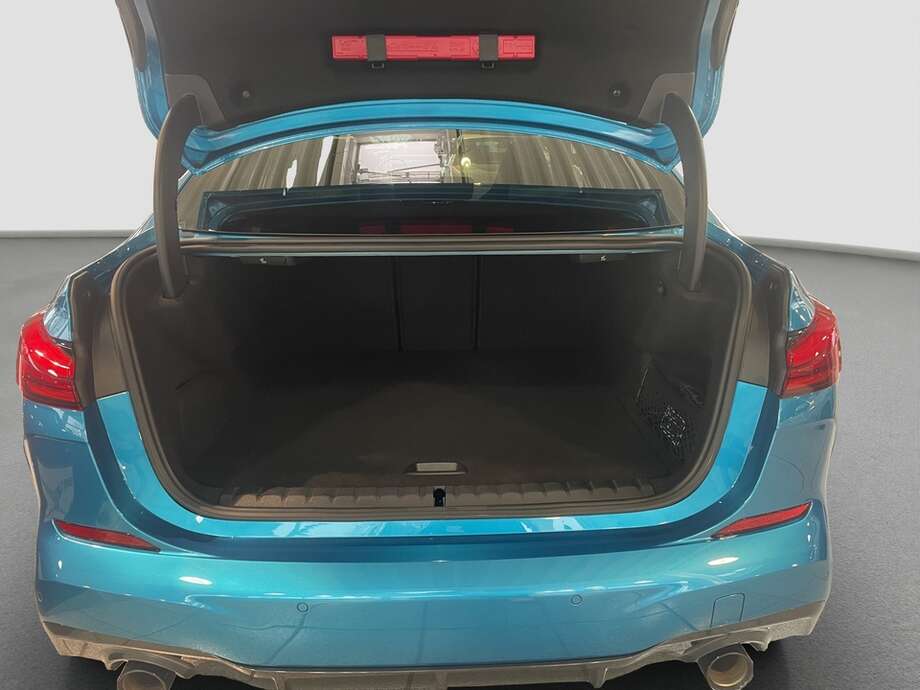 BMW 220 Gran Coupé (Bild 14/15)