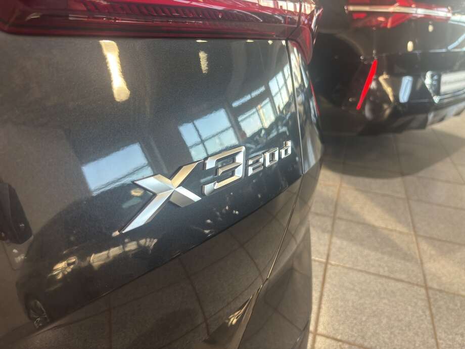 BMW X3 (Bild 12/13)