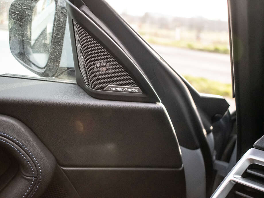 BMW 230i (Bild 14/16)