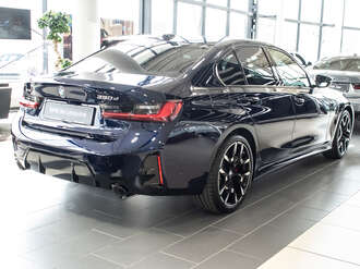 BMW 330d xDrive (Bild 2/19)