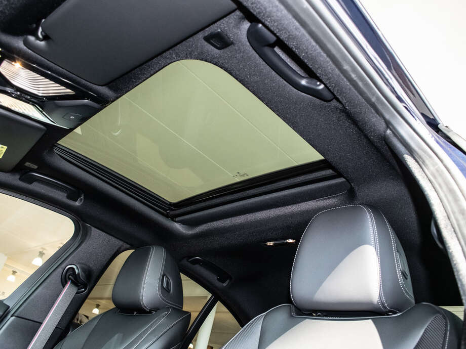 BMW 330d xDrive (Bild 15/19)