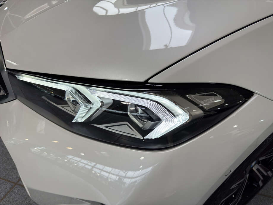 BMW 318d (Bild 17/17)