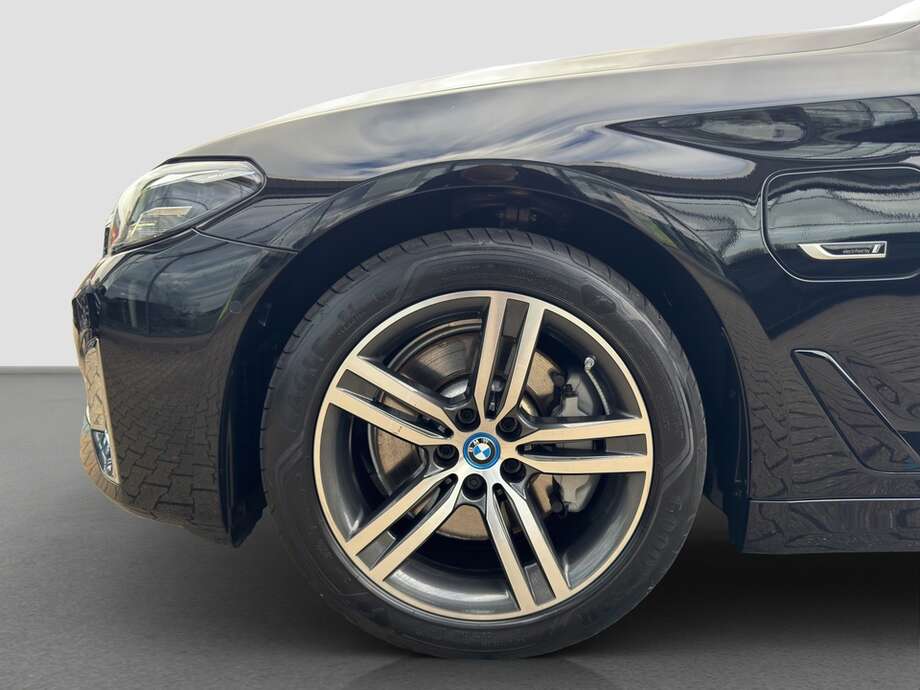 BMW 530e Touring (Bild 9/15)