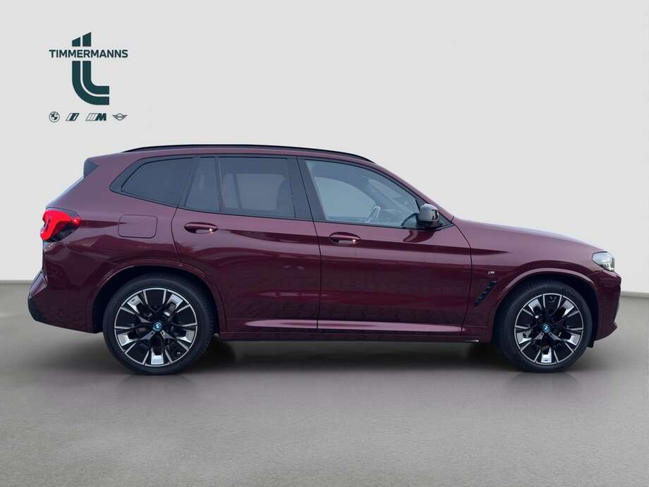 BMW iX3 (Bild 7/16)