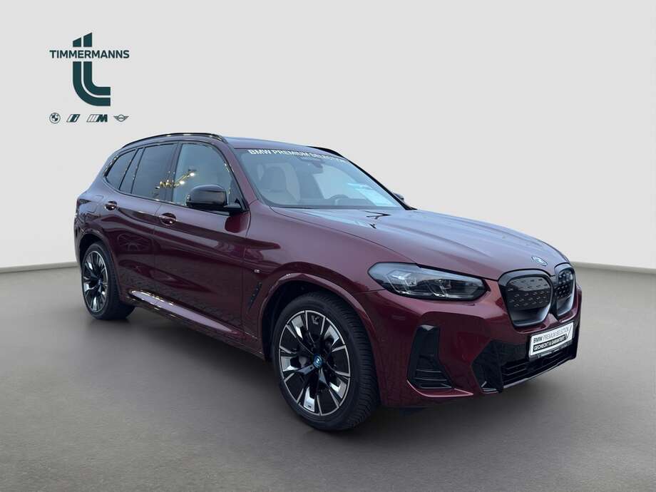 BMW iX3 (Bild 8/16)