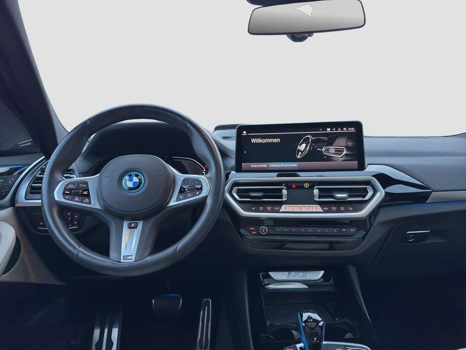 BMW iX3 (Bild 14/16)