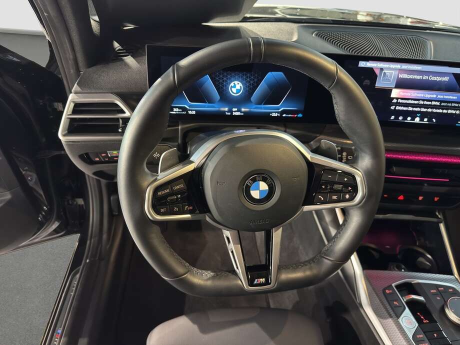 BMW 318d (Bild 12/15)