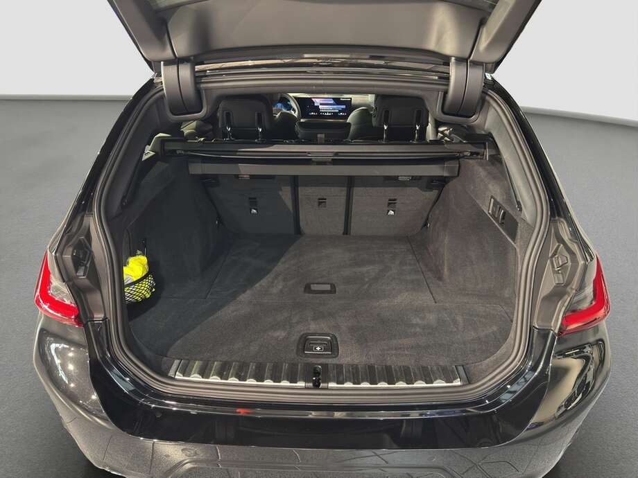 BMW 318d (Bild 15/15)