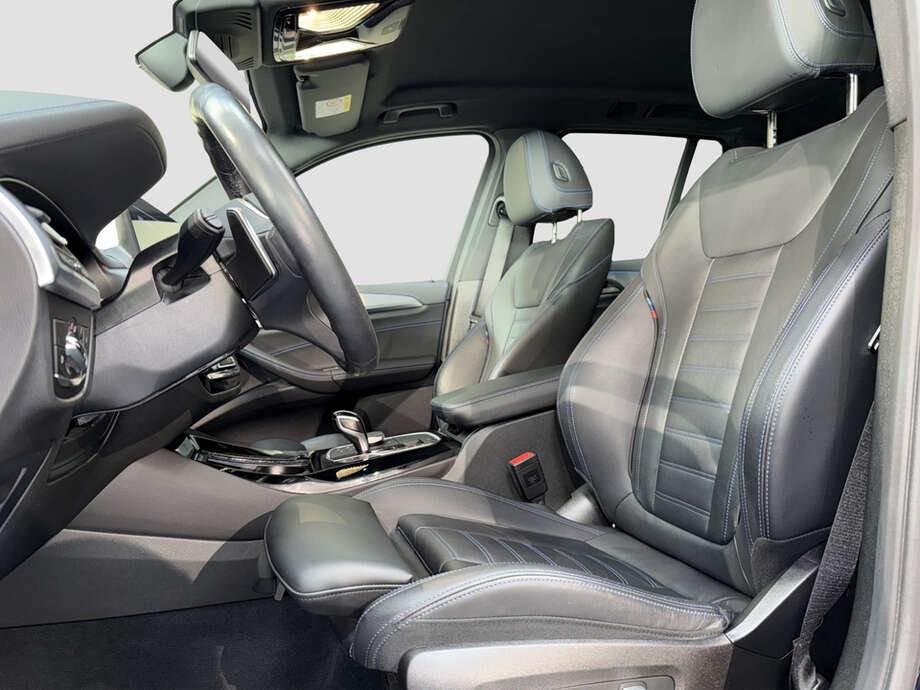 BMW X3 (Bild 10/15)