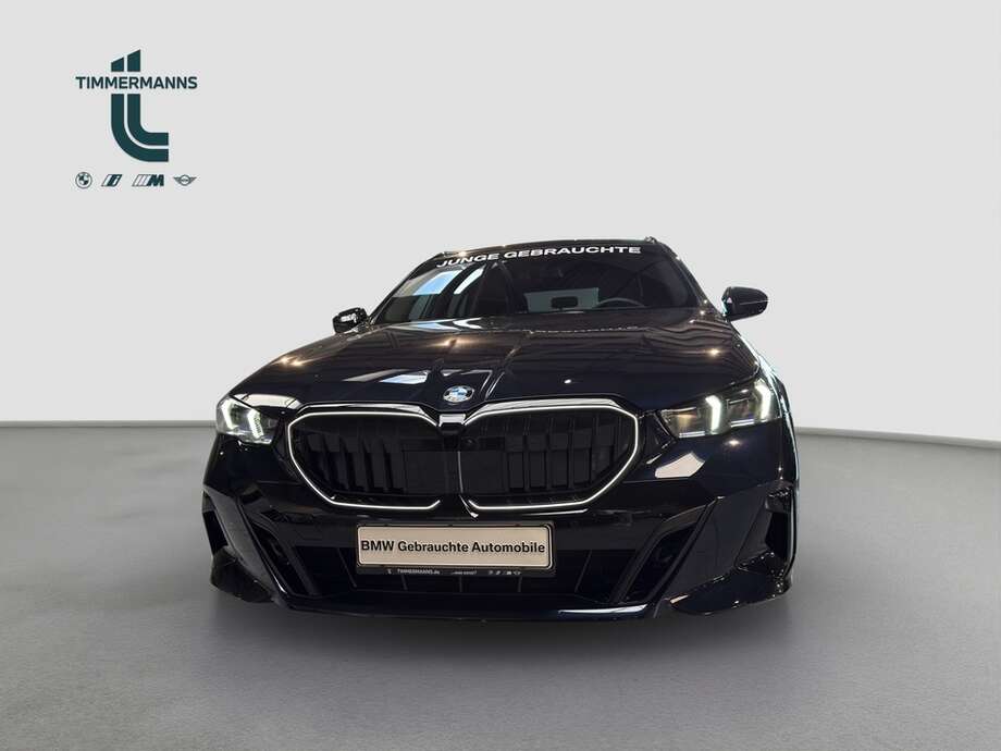 BMW 540d xDrive (Bild 8/18)