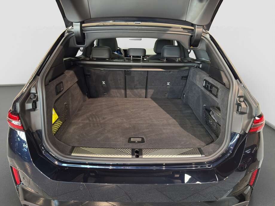 BMW 540d xDrive (Bild 15/18)