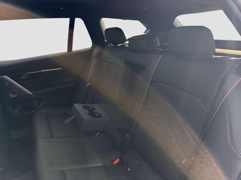 BMW 540d xDrive (Bild 14/18)