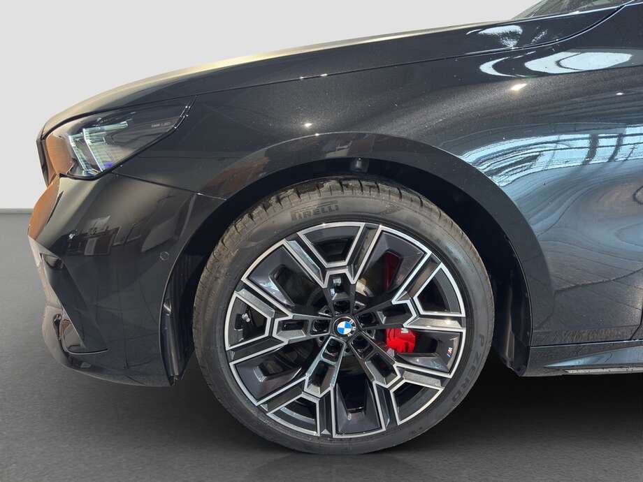 BMW 540d xDrive (Bild 9/18)