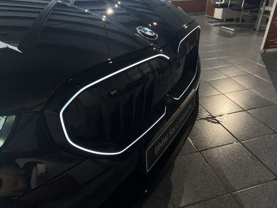 BMW 540d xDrive (Bild 18/18)