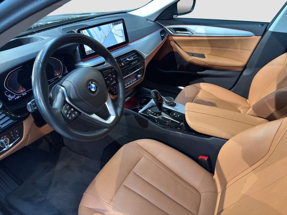 BMW 530d (Bild 11/15)