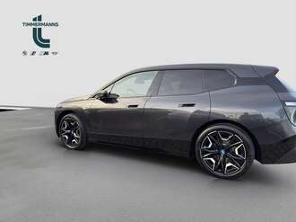 BMW iX (Bild 2/16)