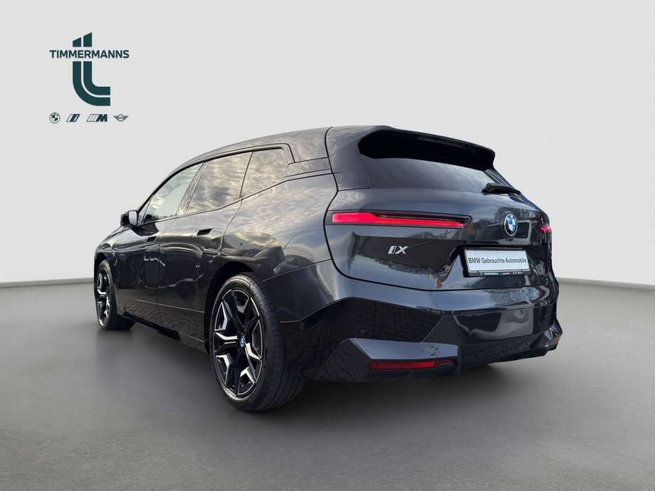 BMW iX (Bild 3/16)