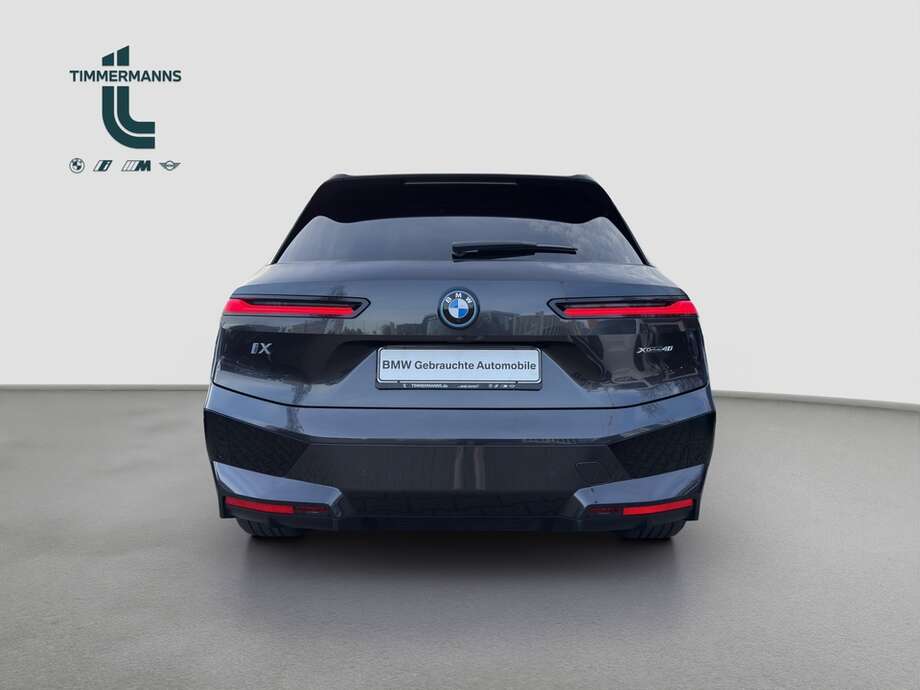 BMW iX (Bild 4/16)