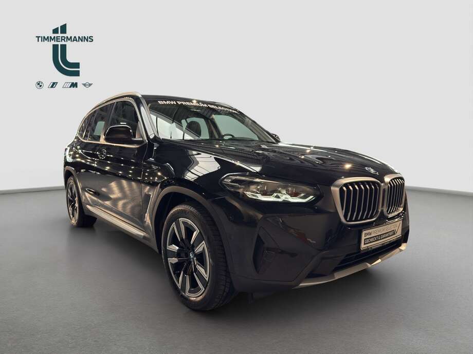 BMW X3 (Bild 8/16)